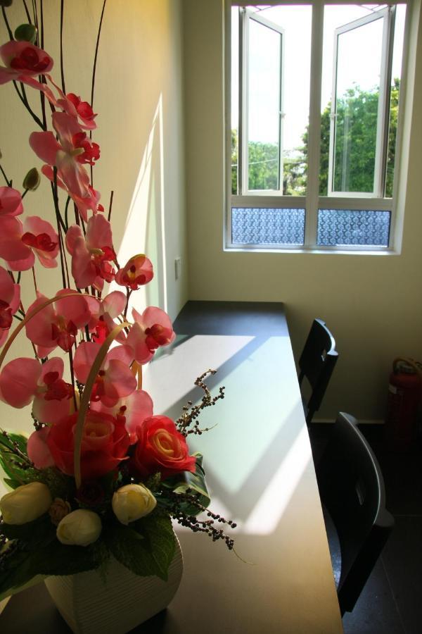 Value Inn Homestay Бътъруърт Екстериор снимка
