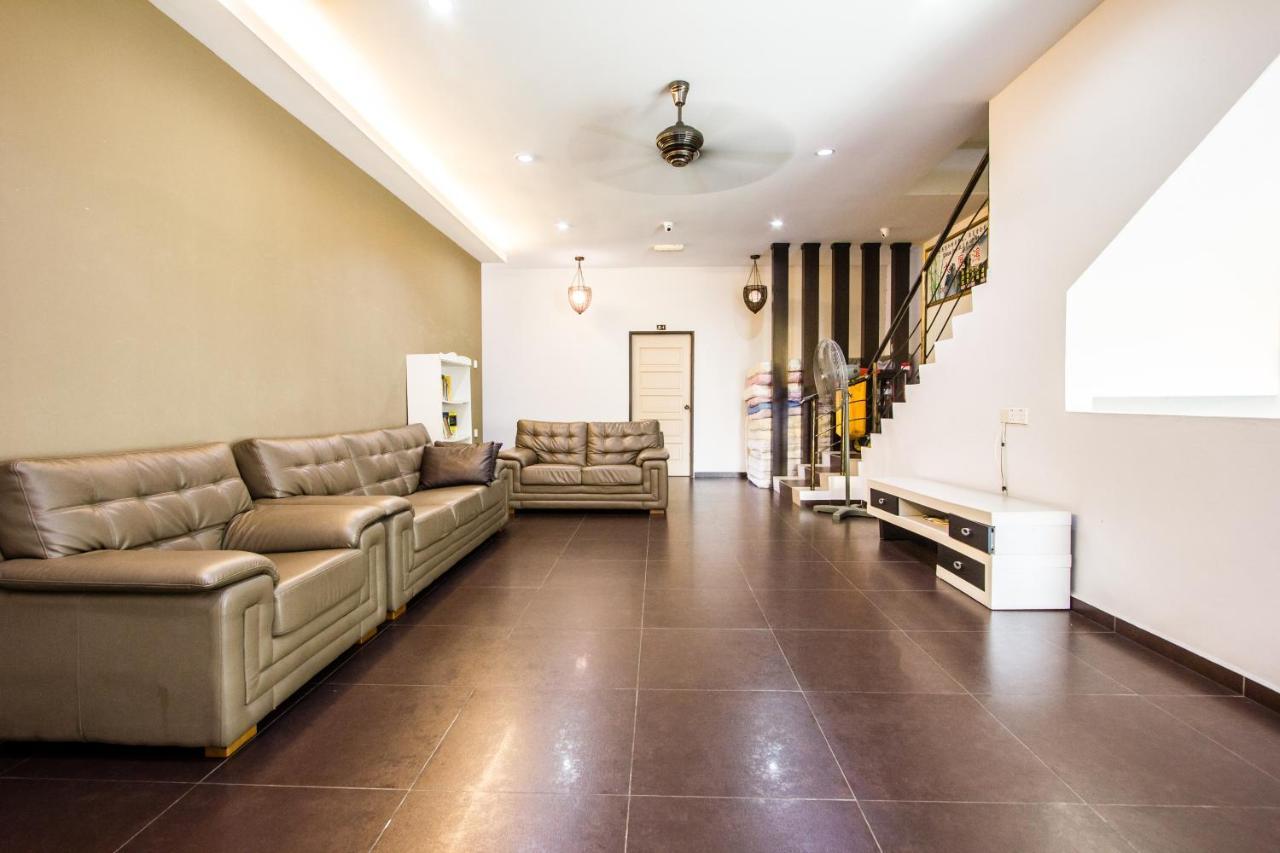 Value Inn Homestay Бътъруърт Екстериор снимка