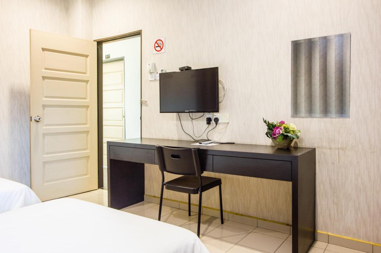 Value Inn Homestay Бътъруърт Екстериор снимка